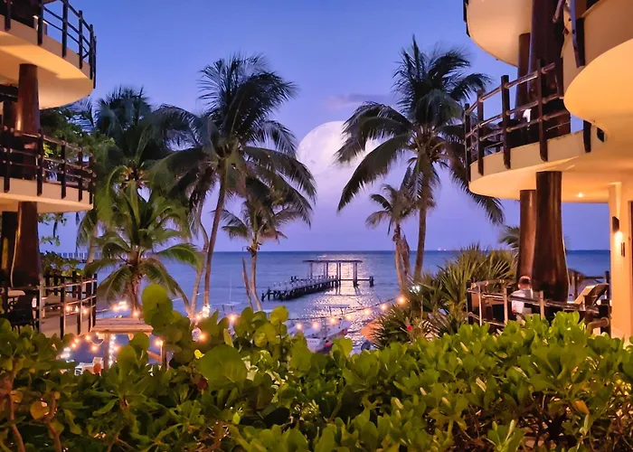 El Taj Oceanfront And Beachside Condo Hotel